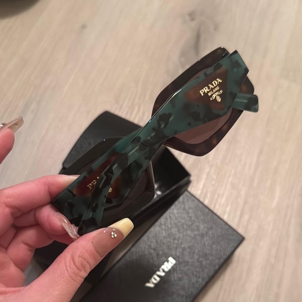 NWT- Prada Green and Brown Oversized Sunglasses